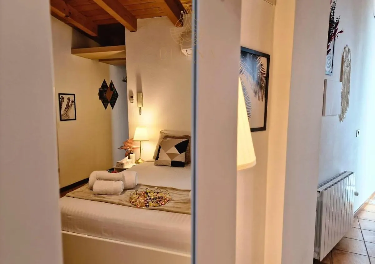 Boutique Apartment With Wifi E Small Garden Μιλάνο